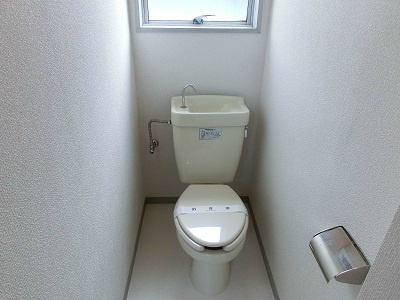直井ビル トイレ.jpg