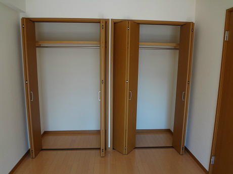直井ビル 収納 (2).jpg