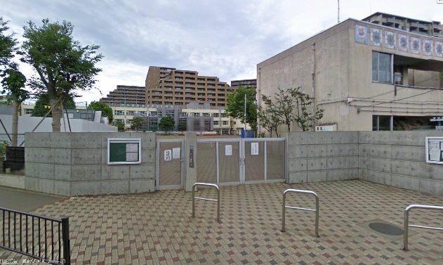メゾンセザール32 小学校：世田谷区立塚戸小学校　750m