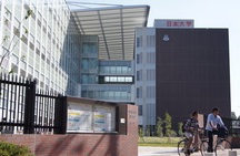 ガーデニエール砧レジデンス 図書館：日本大学商学部図書館　1620m