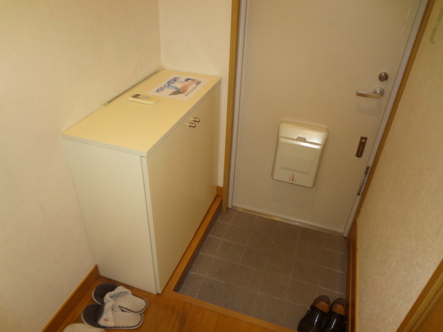 イルマーレ千歳船橋 玄関.jpg