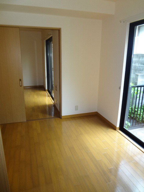 イルマーレ千歳船橋 部屋３.jpg